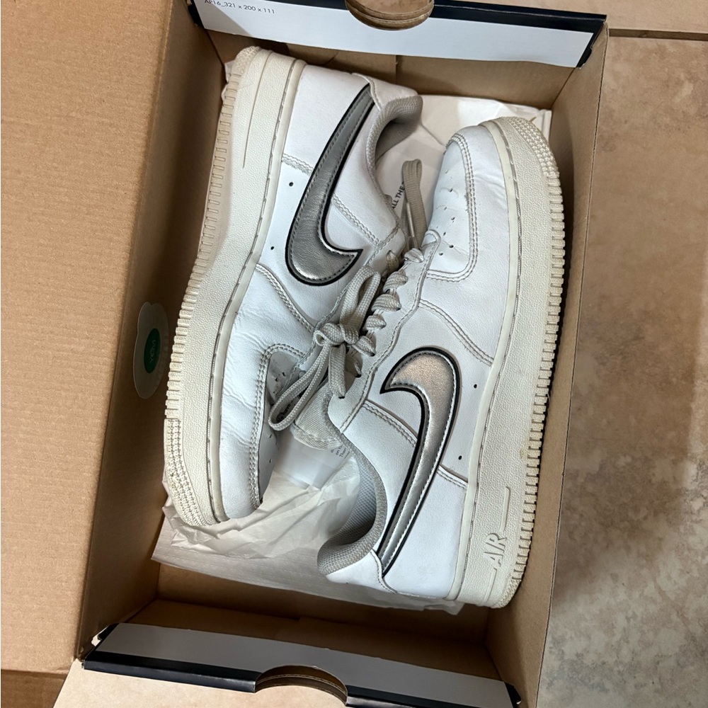 Nike Air Force 1 Low in Gray and Blue